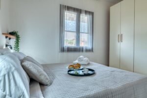izzhome-escape-2-8