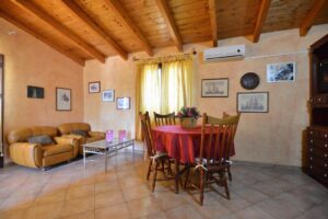 izzhome-nora-beach-12