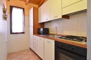 izzhome-nora-beach-14