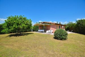 izzhome-nora-beach-4