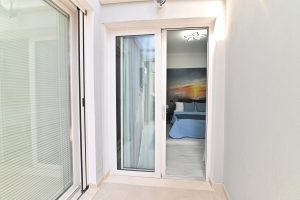 izzhome-cozy-room-18
