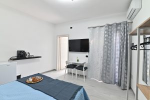 izzhome-cozy-room-21